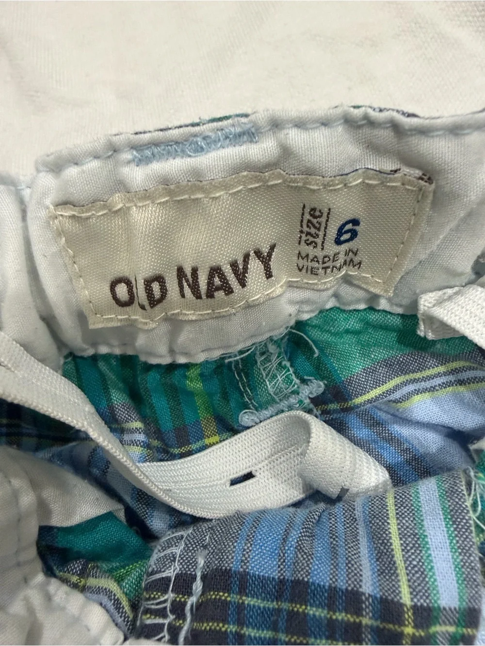Boys Size 6 Clothing Bundle – Old Navy, H&M, Janie & Jack & More – 6 Pieces